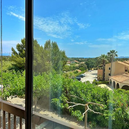 Grand Studio Avec Piscine Presqu'Ile De Giens Hyères Esterno foto