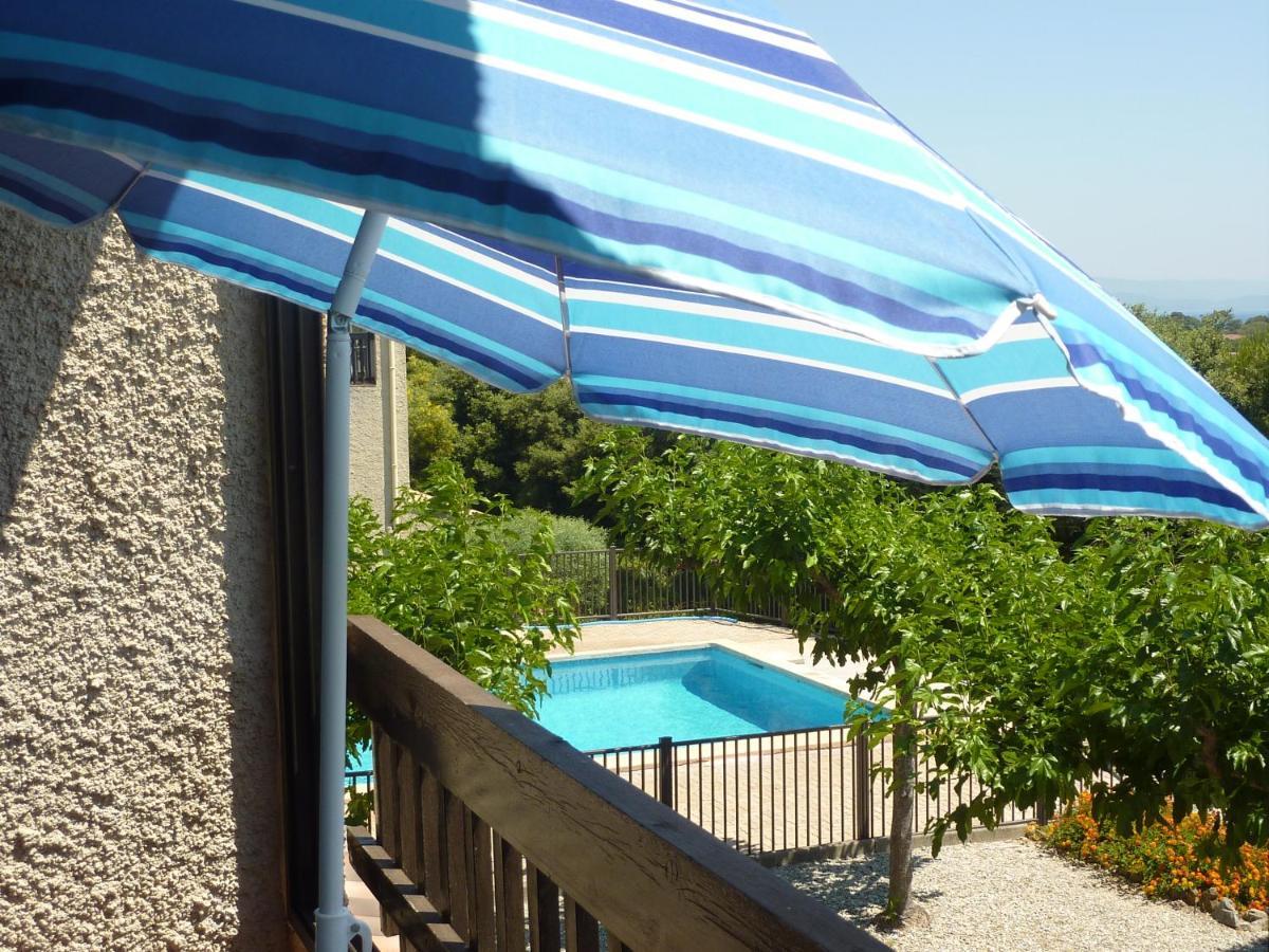 Grand Studio Avec Piscine Presqu'Ile De Giens Hyères Esterno foto